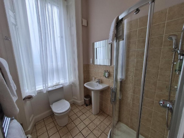 Number 10 Hotel image 23