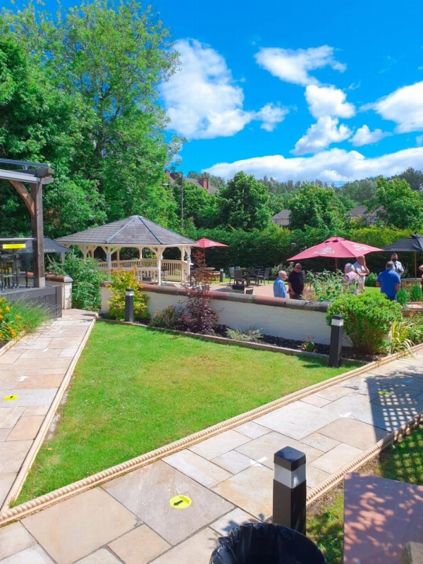 Number 10 Hotel image 5